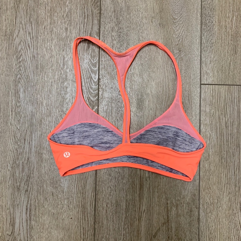 Lululemon sports bra